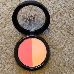 KAT VON D SHADE + LIGHT BLUSH DISCONTINUED